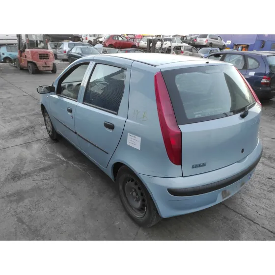 FIAT PUNTO BERLINA (188) '2001 1.2 CAT PLATA
