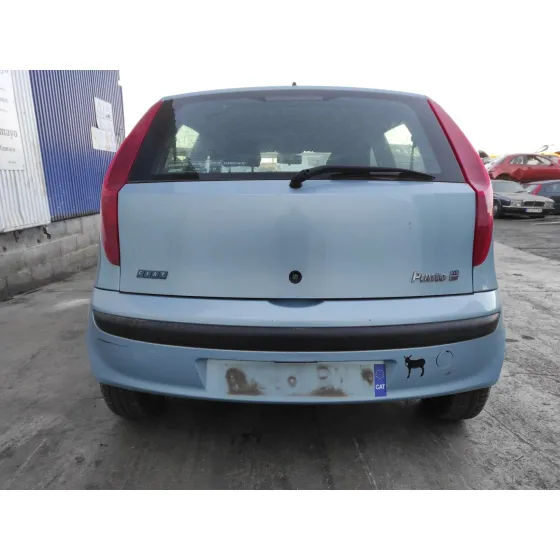FIAT PUNTO BERLINA (188) '2001 1.2 CAT PLATA