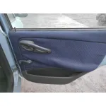 FIAT PUNTO BERLINA (188) FIAT PUNTO BERLINA (188) '2001 1.2 CAT PLATA 1999