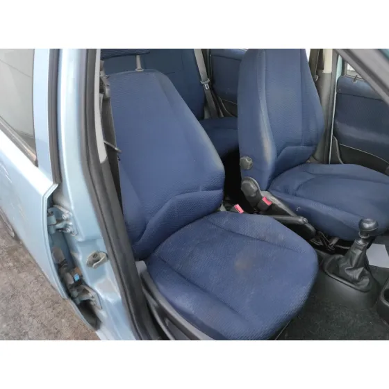 FIAT PUNTO BERLINA (188) '2001 1.2 CAT PLATA