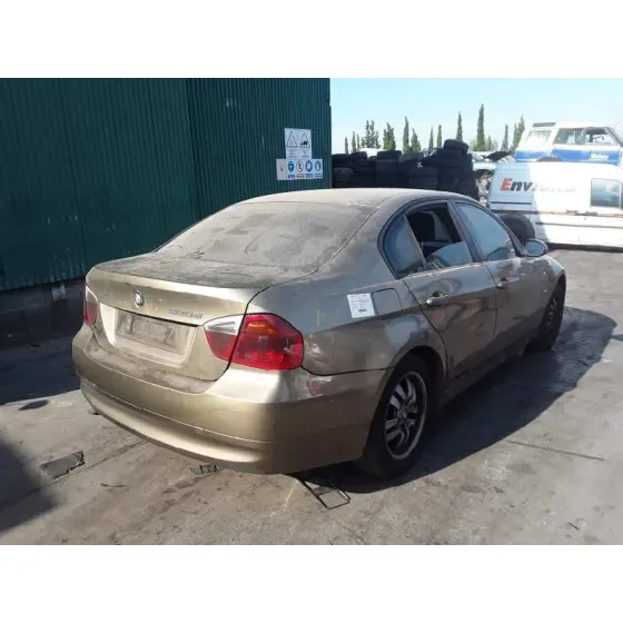 BMW SERIE 3 BERLINA (E90) '2006 2.0 16V DIESEL DORADO