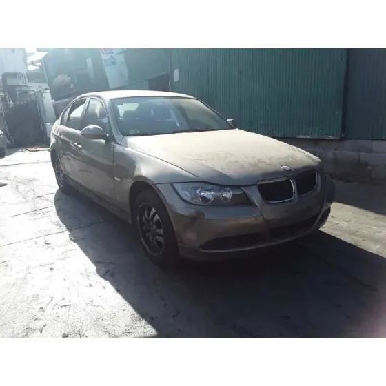 BMW SERIE 3 BERLINA (E90) '2006 2.0 16V DIESEL DORADO