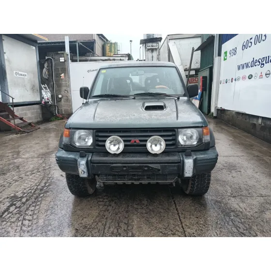 Mitsubishi MONTERO (V3_W, V2_W, V4_W, V5_W) 1994