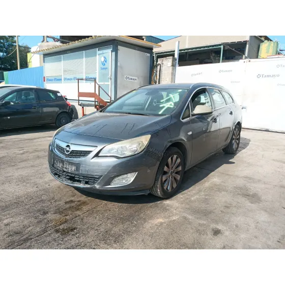 Opel ASTRA J SPORTS TOURER (P10) 2011