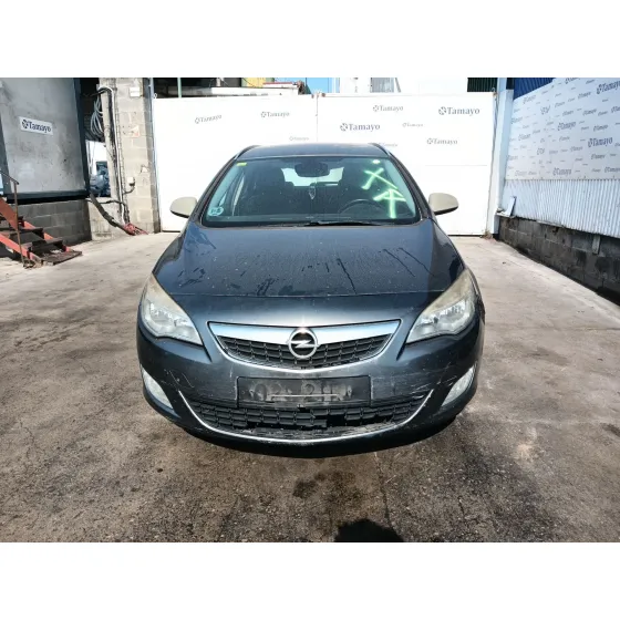 Opel ASTRA J SPORTS TOURER (P10) 2011