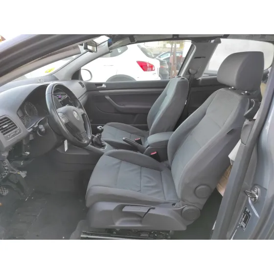 VOLKSWAGEN GOLF V BERLINA (1K1) '2006 2.0 TDI GRIS OSCURO