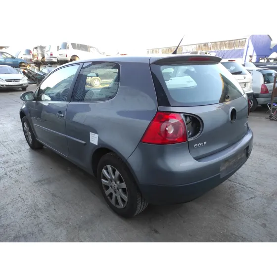 VOLKSWAGEN GOLF V BERLINA (1K1) '2006 2.0 TDI GRIS OSCURO