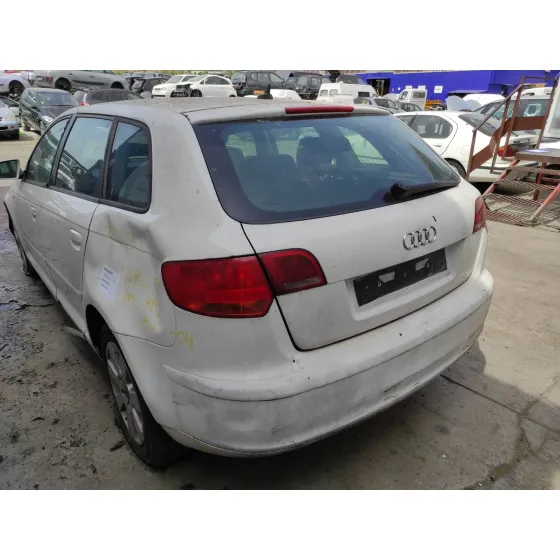 AUDI A3 SPORTBACK (8P) '2004 2.0 TDI BLANCO
