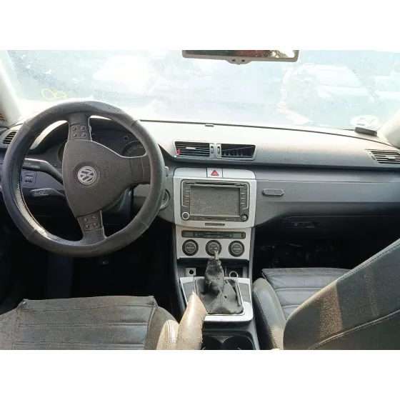 VOLKSWAGEN PASSAT VARIANT (3C5) '2006 *