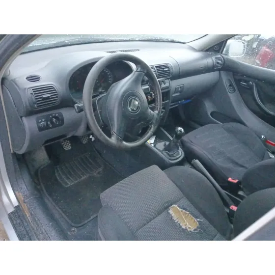 Seat LEON (1M1) 1999