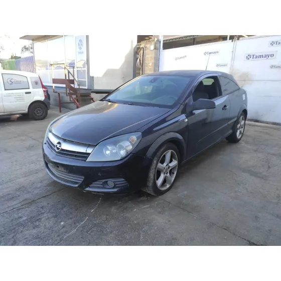 OPEL ASTRA GTC '2006 * NEGRO