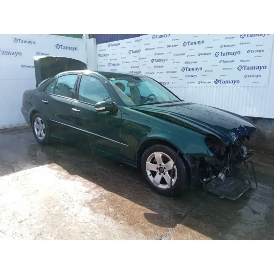 MERCEDES CLASE E (W211) BERLINA '2005 * VERDE