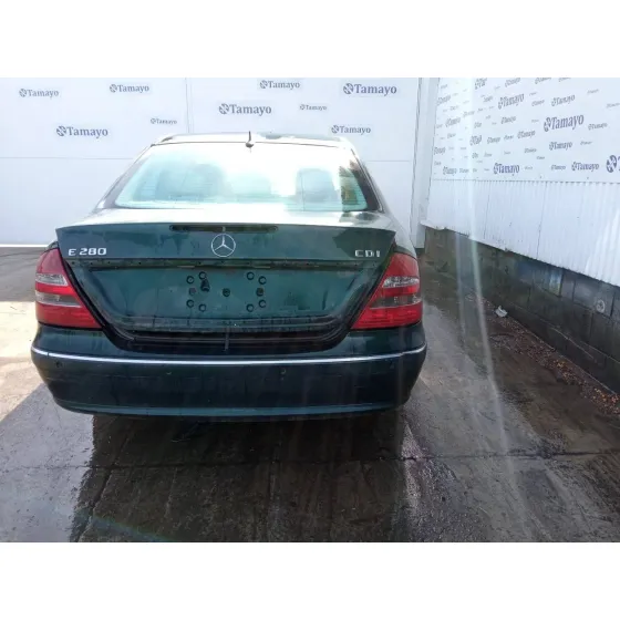 MERCEDES CLASE E (W211) BERLINA '2005 * VERDE