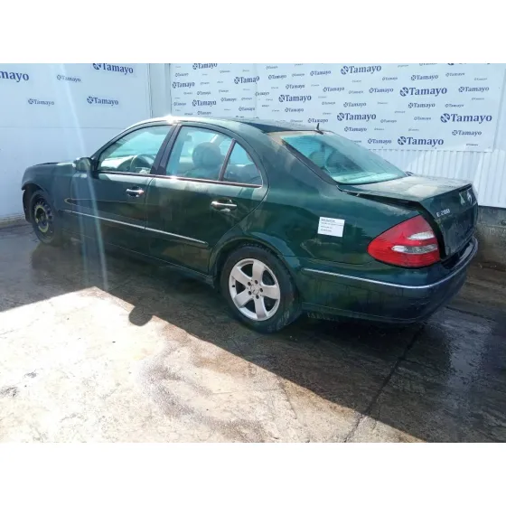 MERCEDES CLASE E (W211) BERLINA '2005 * VERDE