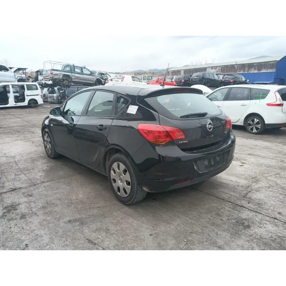 Opel ASTRA J (P10) 2009