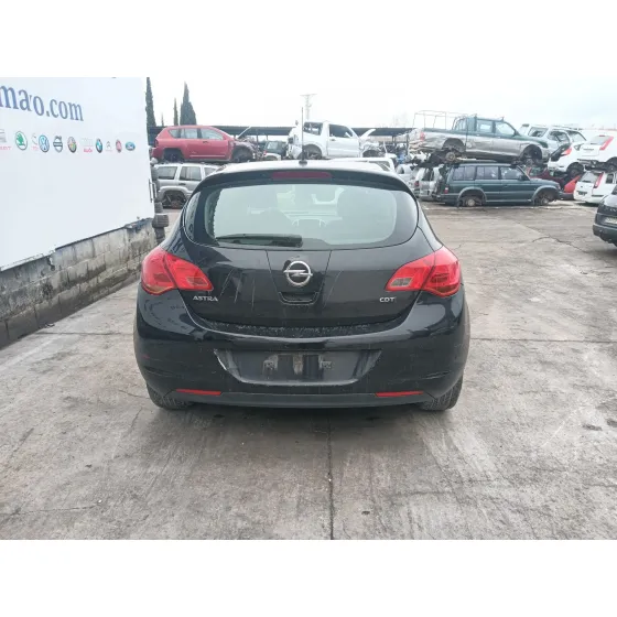 Opel ASTRA J (P10) 2009