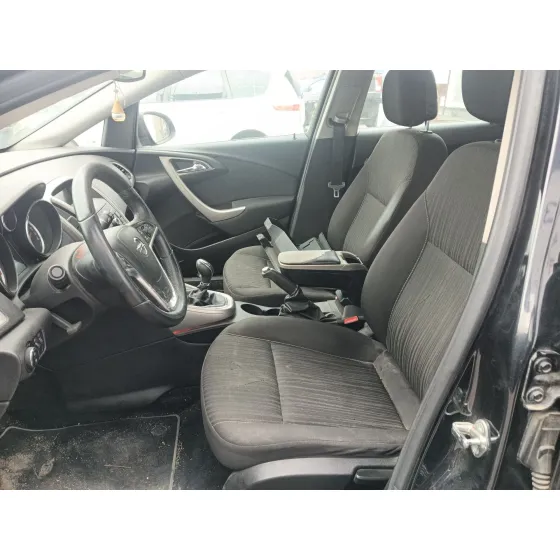 Opel ASTRA J (P10) 2009