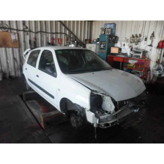 RENAULT CLIO II FASE II (B/CB0) '2008 1.5 DCI DIESEL BLANCO