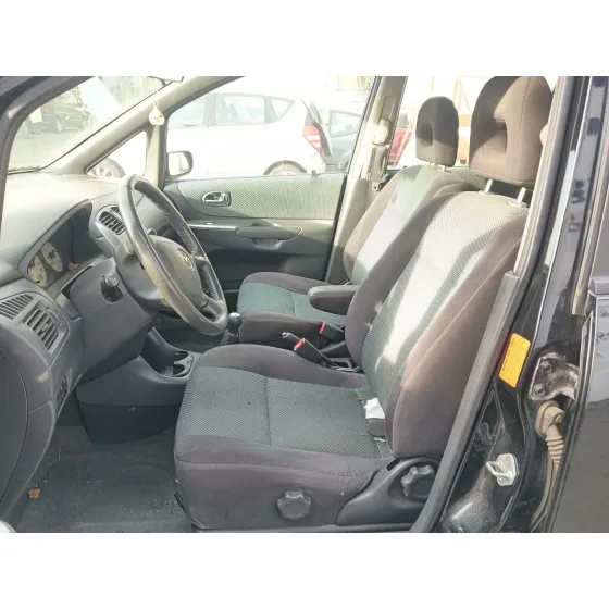 Mazda PREMACY (CP) 2000
