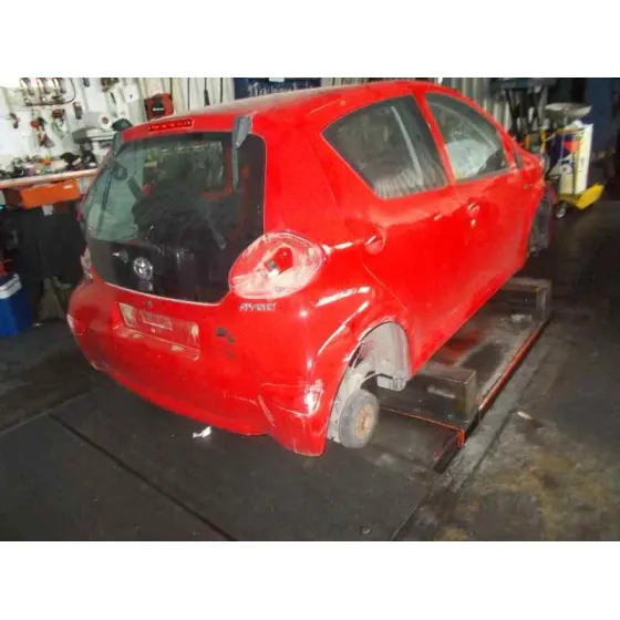 TOYOTA AYGO (KGB/WNB) '2007 1.0 CAT ROJO