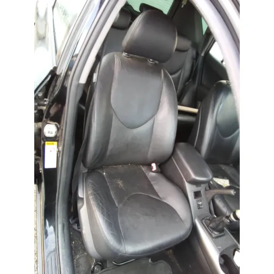 TOYOTA RAV 4 (A3) '2006 2.2 TURBODIESEL CAT NEGRO