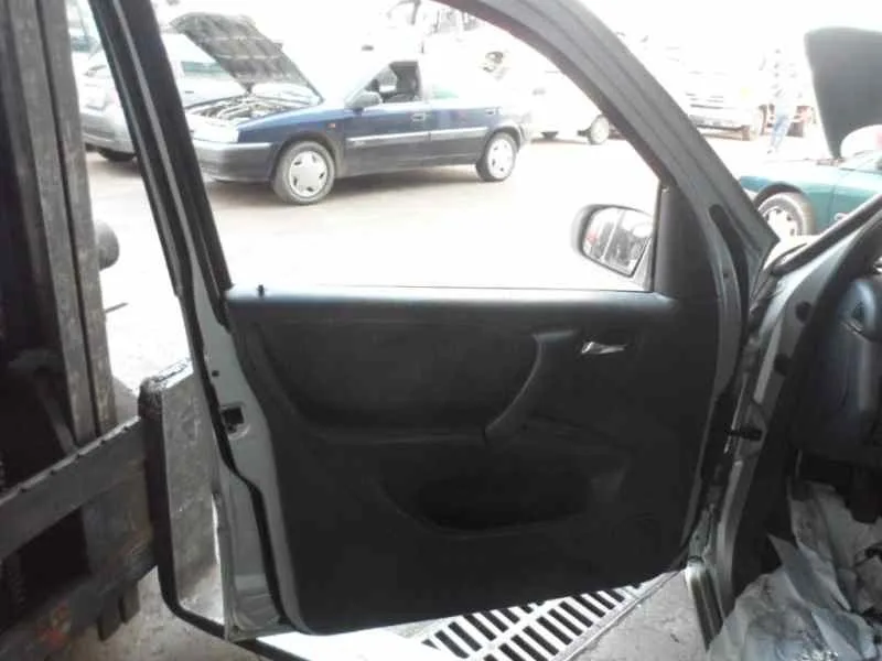 MERCEDES-BENZ CLASE M (W163) MERCEDES CLASE M (W163) '2002 270 CDI (163.113) PLATA 1999