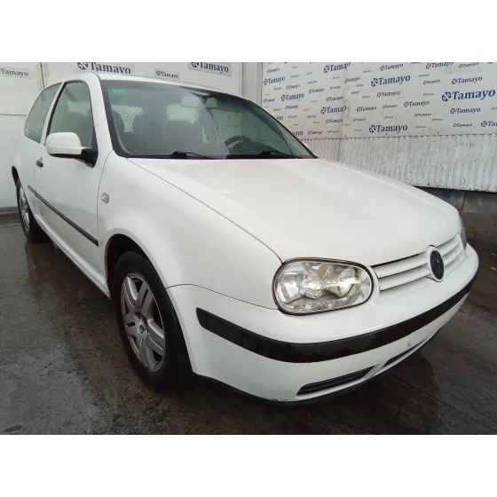 VOLKSWAGEN GOLF IV BERLINA (1J1) '2002 1.9 TDI BLANCO
