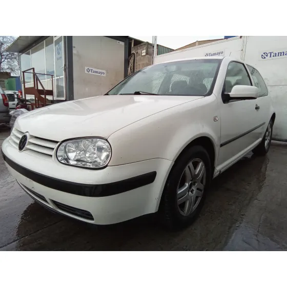 VOLKSWAGEN GOLF IV BERLINA (1J1) '2002 1.9 TDI BLANCO