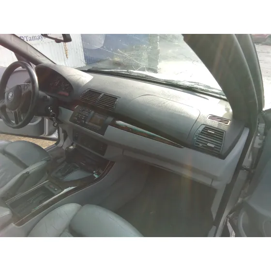 BMW X5 (E53) '2000 4.4I AUTOMATICO PLATA
