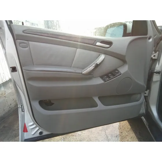 BMW X5 (E53) '2000 4.4I AUTOMATICO PLATA