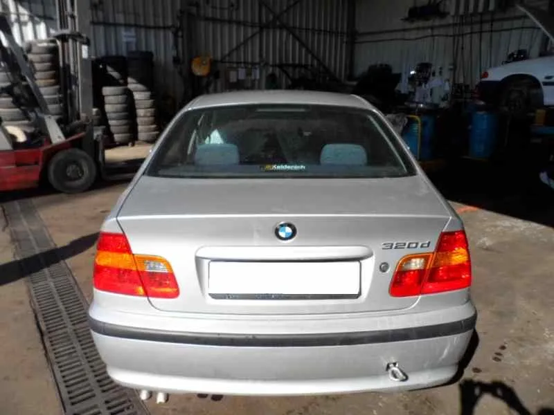 BMW SERIE 3 BERLINA (E46) BMW SERIE 3 BERLINA (E46) '2001 3.0 24V TURBODIESEL CAT PLATA 1998