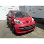 PEUGEOT 107 PEUGEOT 107 '2007 1.0 CAT (384F) ROJO 2005