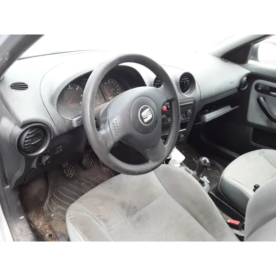 SEAT CORDOBA BERLINA (6L2) '2003 * GRIS