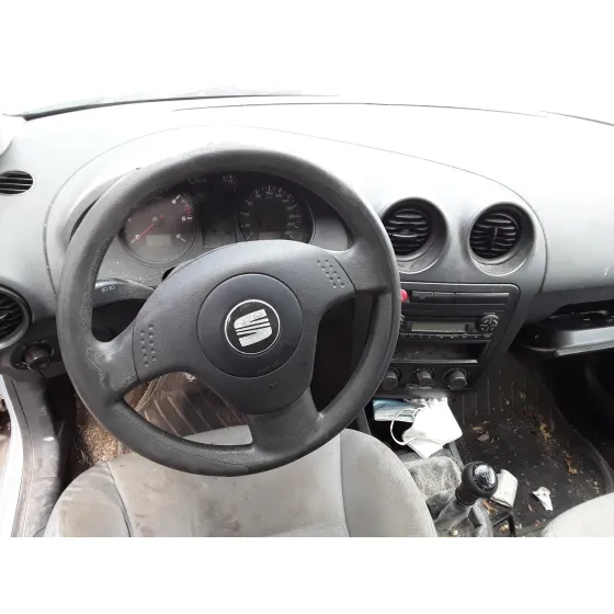 SEAT CORDOBA BERLINA (6L2) '2003 * GRIS