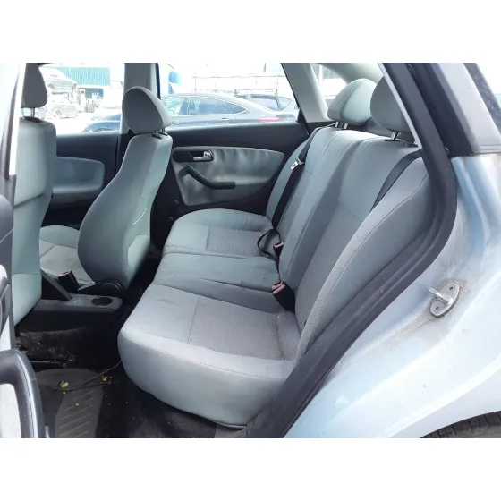 SEAT CORDOBA BERLINA (6L2) '2003 * GRIS