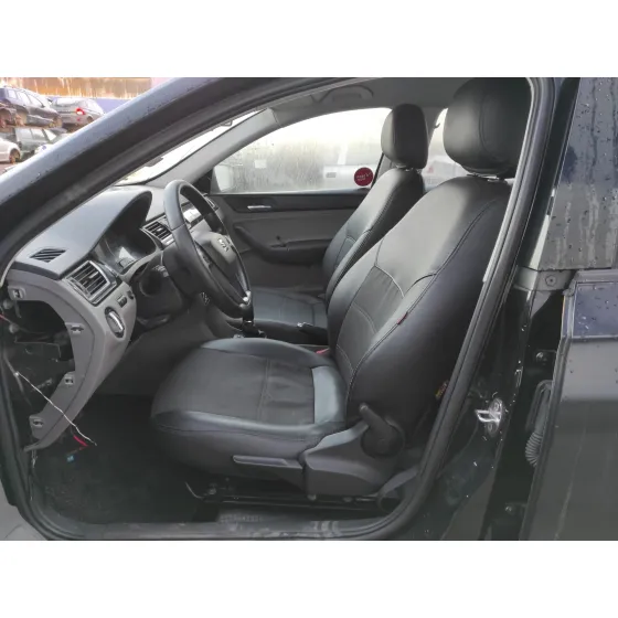 SEAT TOLEDO (KG3) '2014 * NEGRO