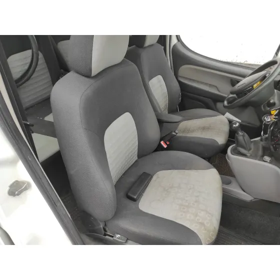 FIAT DOBLO (119) '2006 1.3 16V JTD CAT BLANCO