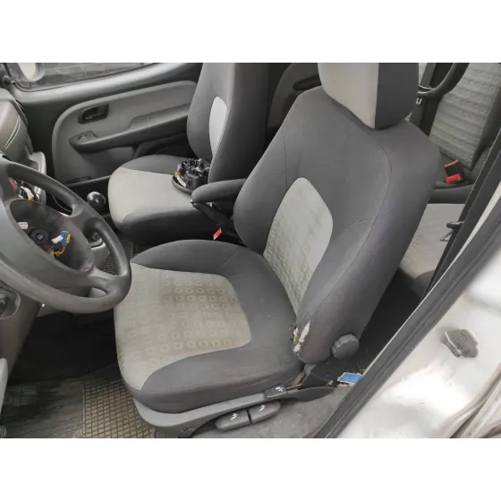 FIAT DOBLO (119) '2006 1.3 16V JTD CAT BLANCO