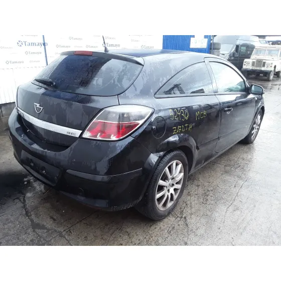OPEL ASTRA GTC '2005 1.7 16V CDTI NEGRO