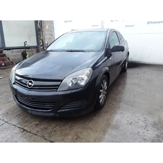 OPEL ASTRA GTC '2005 1.7 16V CDTI NEGRO