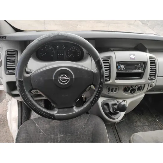 OPEL VIVARO '2004 * BLANCO