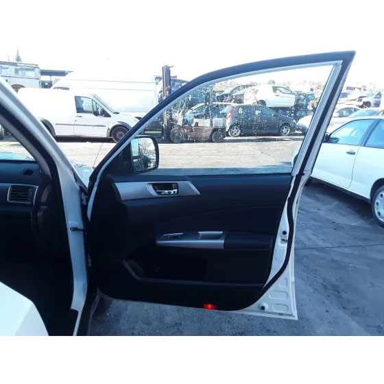 SUBARU FORESTER S12 '2010 XS CLASSIC BLANCO SATINADO