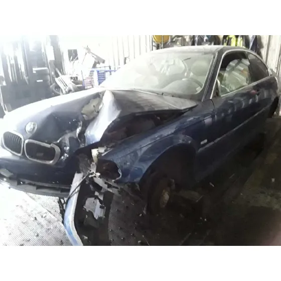 BMW SERIE 3 COUPE (E46) '2001 2.2 24V CAT AZUL
