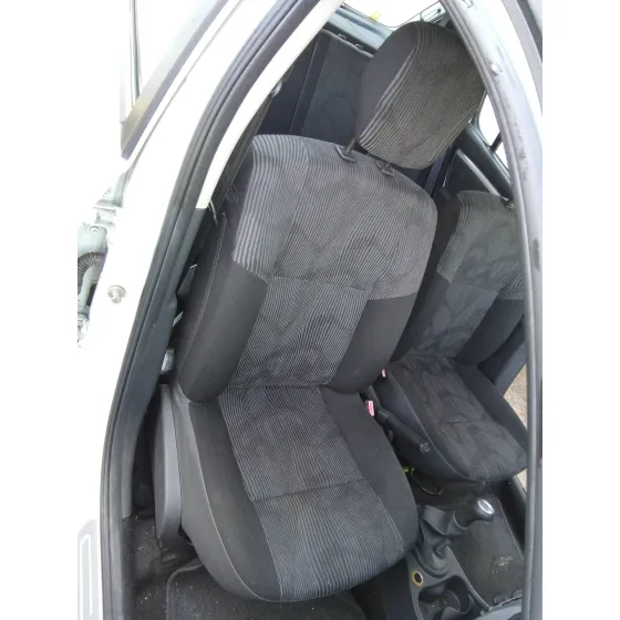 DACIA SANDERO '2009 1.2 16V CAT BLANCO
