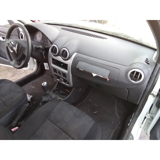 DACIA SANDERO '2009 1.2 16V CAT BLANCO