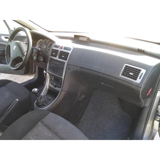 PEUGEOT 307 BREAK / SW (S1) '2004 1.6 HDI MARRON