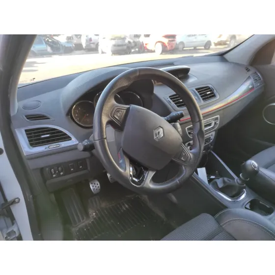 RENAULT MEGANE III BERLINA 5 P '2012 1.5 DCI DIESEL FAP BLANCO