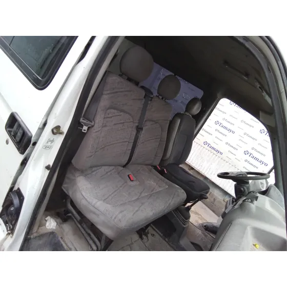 NISSAN INTERSTAR (X70) '2002 CAJA CERRADA, L 1H1, BATALLA CORTA 2,8T BLANCO