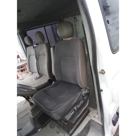 NISSAN INTERSTAR (X70) '2002 CAJA CERRADA, L 1H1, BATALLA CORTA 2,8T BLANCO