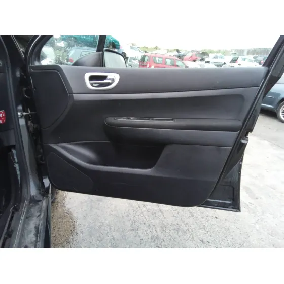 PEUGEOT 307 BERLINA (S2) '2007 1.6 16V CAT NEGRO